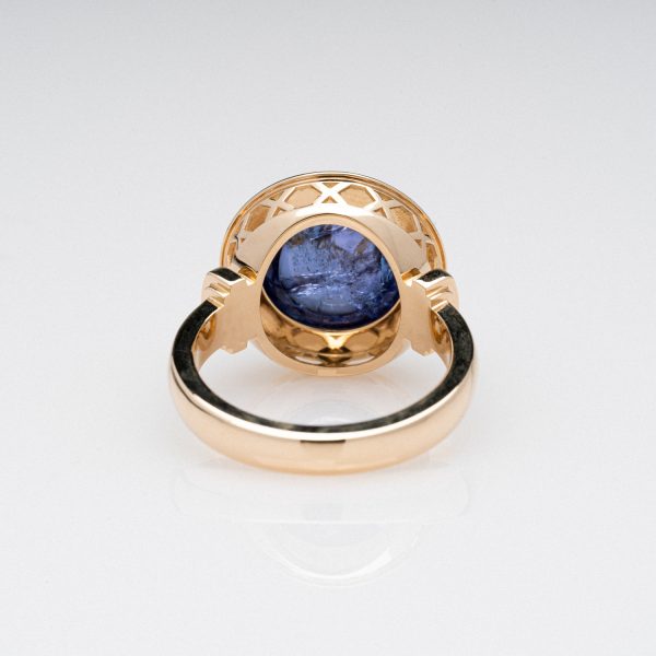 Wendela Horz Ring aus Gold mit blauen Edelstein Rückansicht